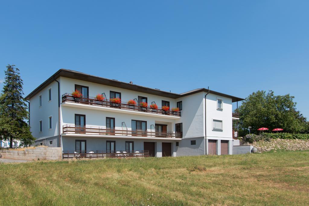Gasthof-Pension Wein Breitenbrunn  Dış mekan fotoğraf